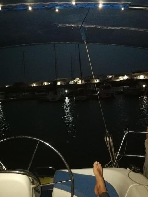 Magnifico Barco En La Graciosa Hotel Caleta de Sebo Buitenkant foto