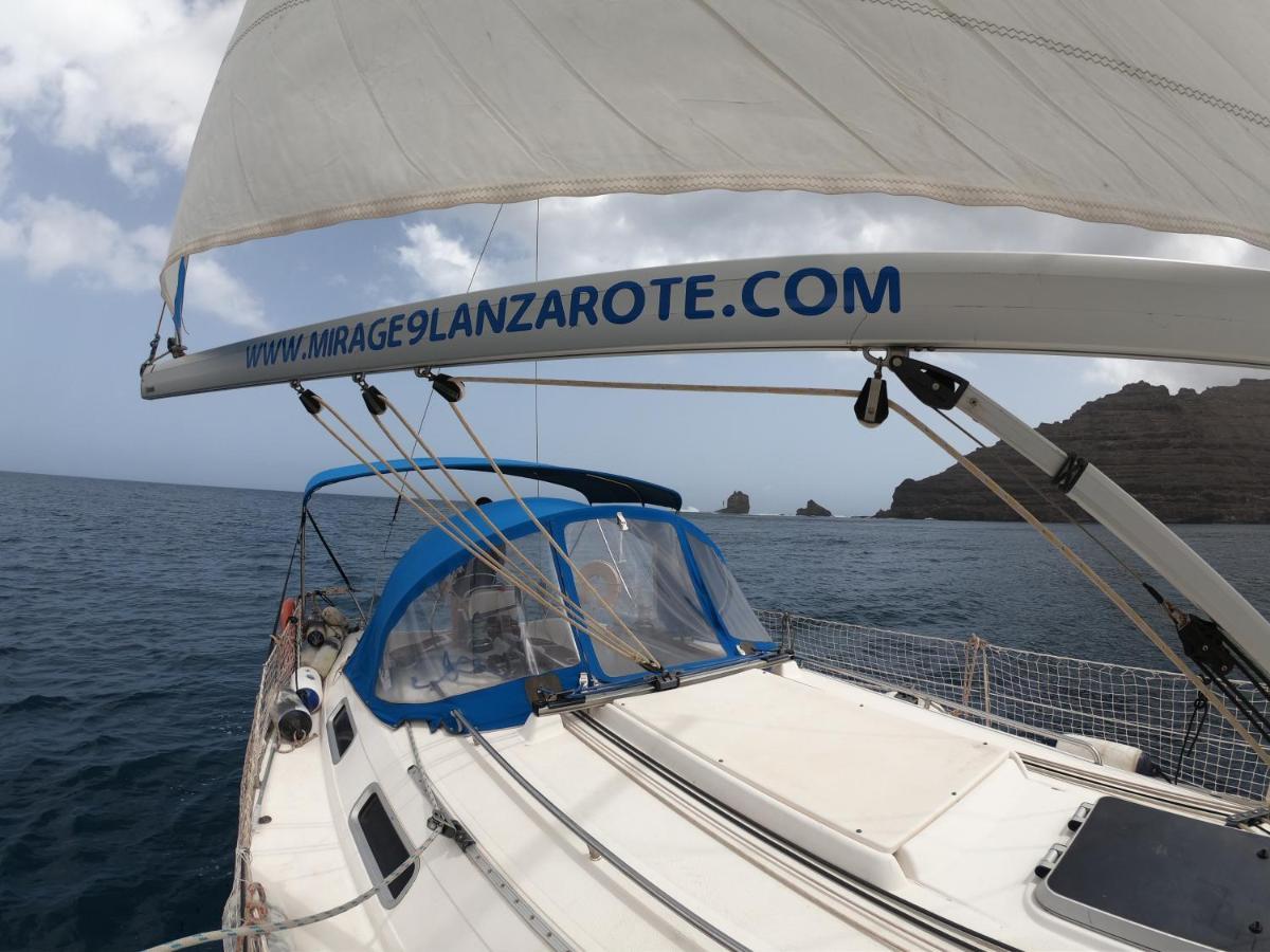 Magnifico Barco En La Graciosa Hotel Caleta de Sebo Buitenkant foto