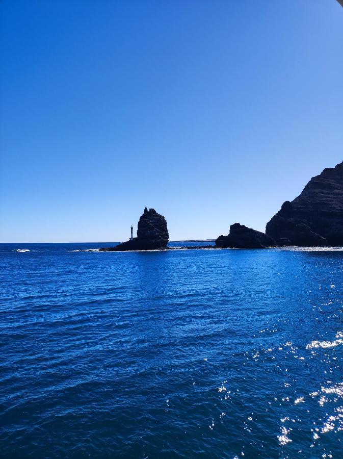 Magnifico Barco En La Graciosa Hotel Caleta de Sebo Buitenkant foto
